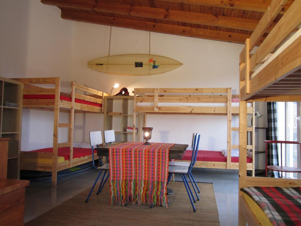 Da Silva Surfcamp Hostel Areia Branca Exterior photo